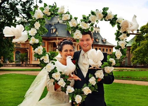 Foto mit einem Brautpaar im Schloss Pillnitz