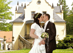 Brautpaar vorm Schloss Burgk in Freital